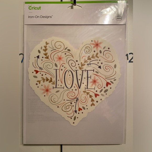 NEW CRICUT IRON ON DECAL - Picture 3 of 3